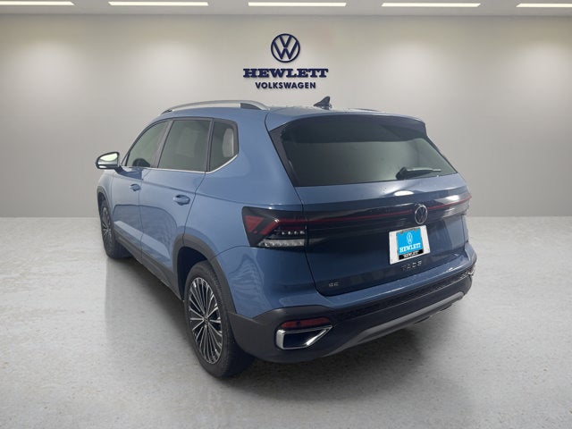 2025 Volkswagen Taos SE