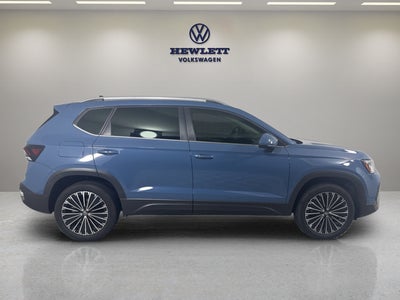 2025 Volkswagen Taos SE
