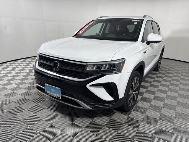 2024 Volkswagen Taos SE