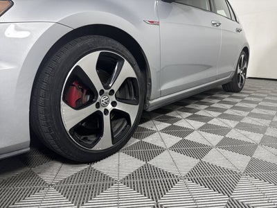 2015 Volkswagen Golf GTI SE
