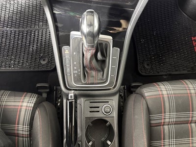 2019 Volkswagen Golf GTI S