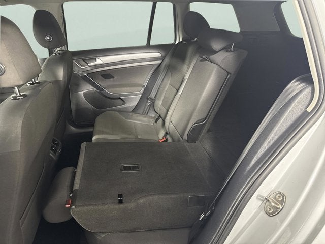 2019 Volkswagen Golf SportWagen S