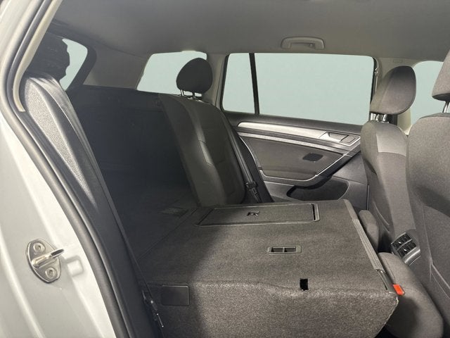 2019 Volkswagen Golf SportWagen S