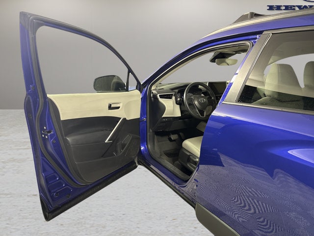 2025 Toyota Corolla Cross LE
