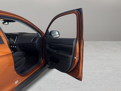 2025 Mitsubishi Outlander Sport SE