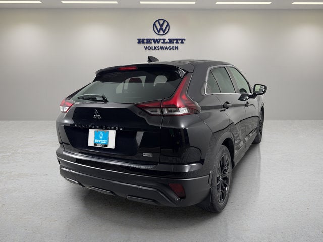 2022 Mitsubishi Eclipse Cross LE