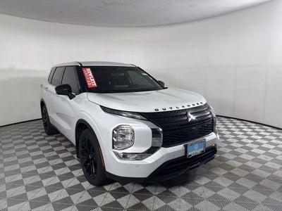 2023 Mitsubishi Outlander SE Black Edition