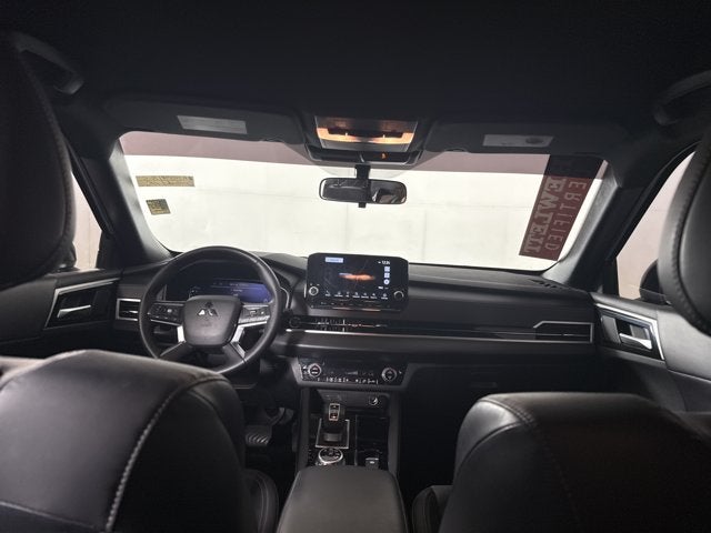2023 Mitsubishi Outlander SE Black Edition