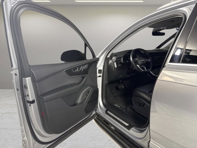 2021 Audi Q7 Premium Plus