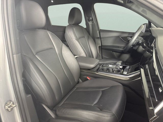 2021 Audi Q7 Premium Plus