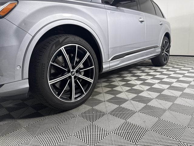 2021 Audi Q7 Premium Plus
