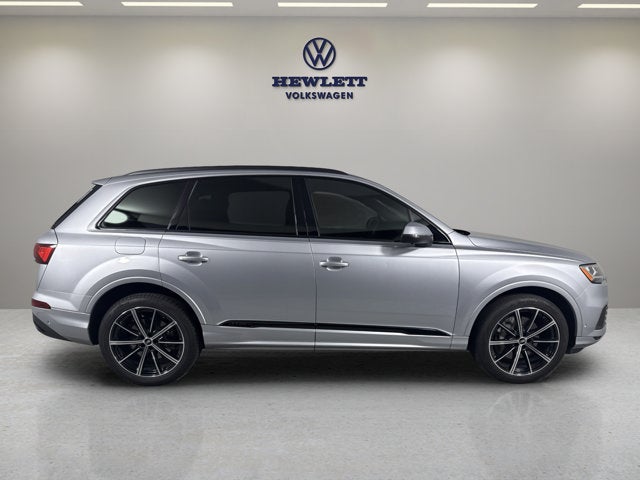 2021 Audi Q7 Premium Plus