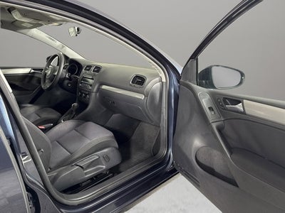 2014 Volkswagen Golf Auto