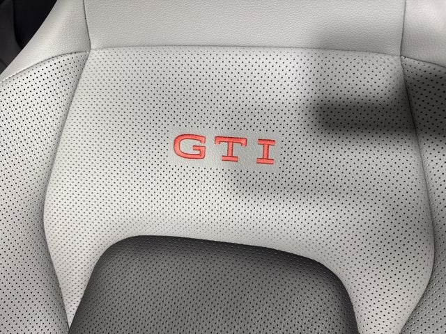 2025 Volkswagen Golf GTI Autobahn