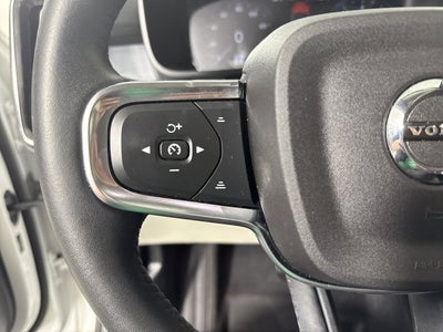 2021 Volvo XC40 Momentum