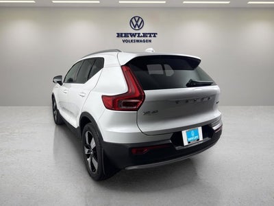 2021 Volvo XC40 Momentum