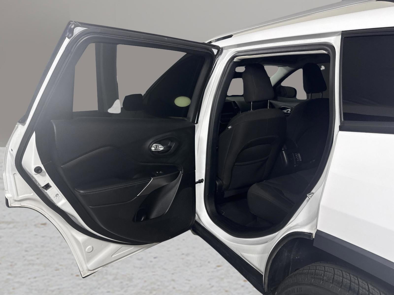 2021 Jeep Cherokee Latitude