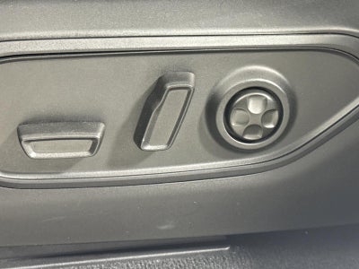 2024 Jeep Grand Cherokee Laredo 4x2