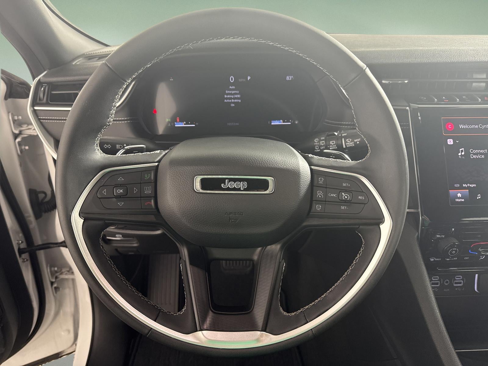 2024 Jeep Grand Cherokee Laredo 4x2