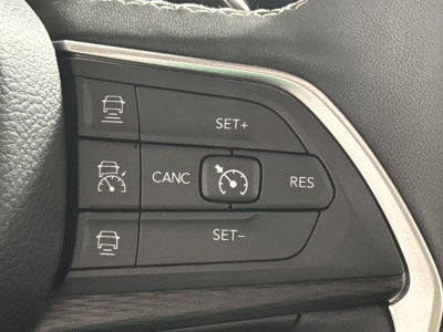 2024 Jeep Grand Cherokee Laredo 4x2