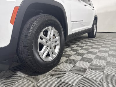2024 Jeep Grand Cherokee Laredo 4x2