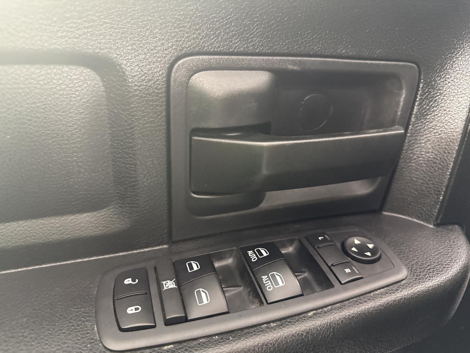 2018 RAM 1500 Tradesman Crew Cab 4x4 5'7" Box