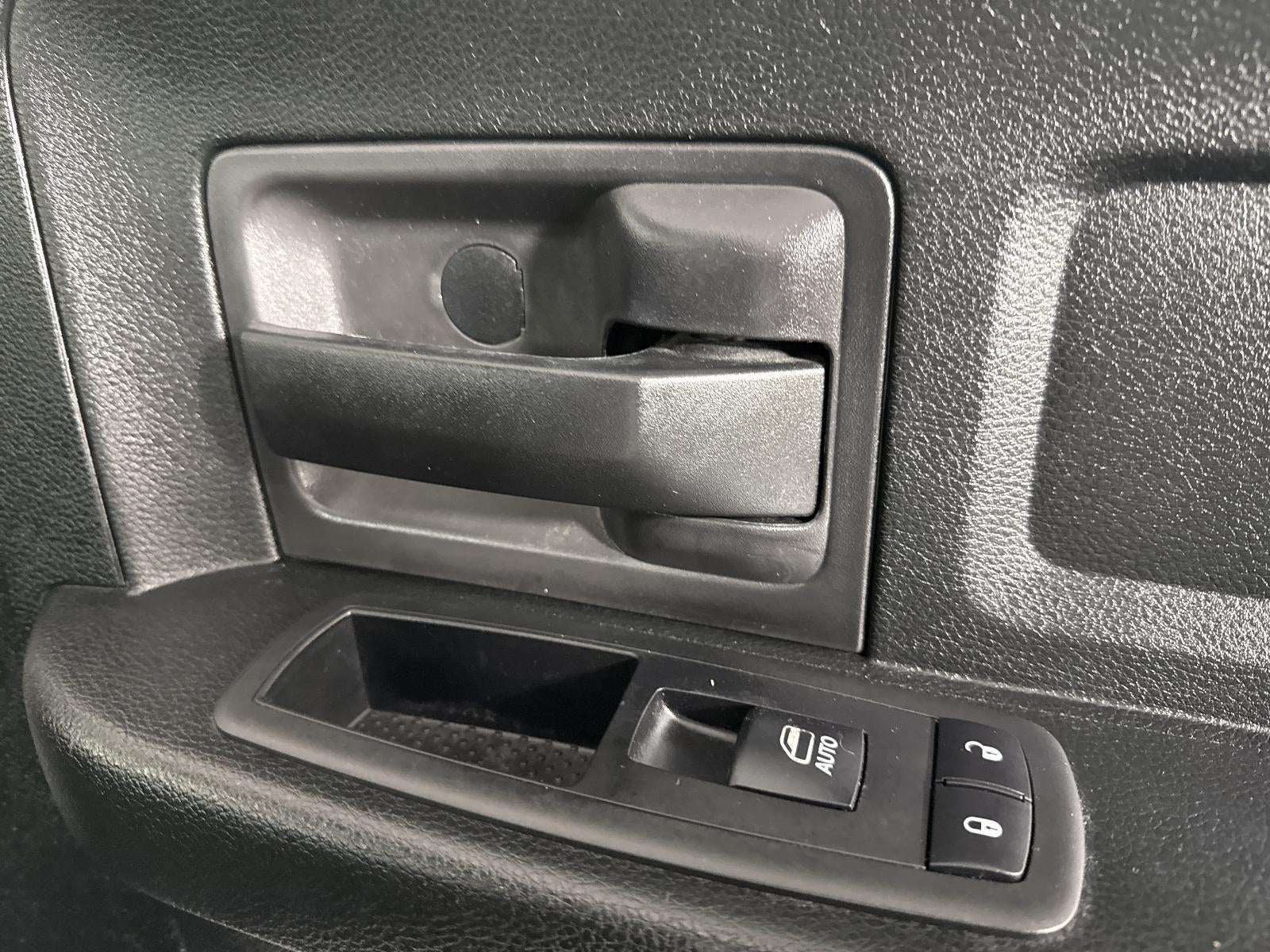2018 RAM 1500 Tradesman Crew Cab 4x4 5'7" Box