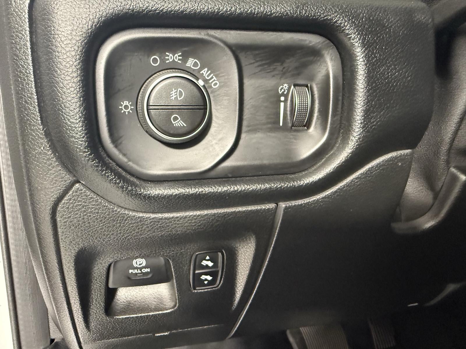2020 RAM 1500 Lone Star Crew Cab 4x2 5'7" Box
