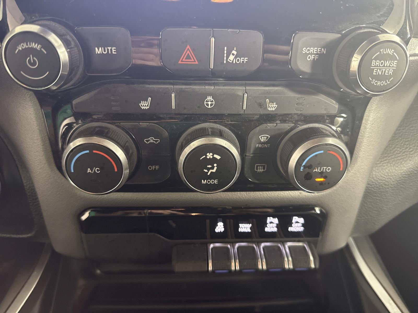 2022 RAM 1500 Lone Star Crew Cab 4x2 5'7" Box