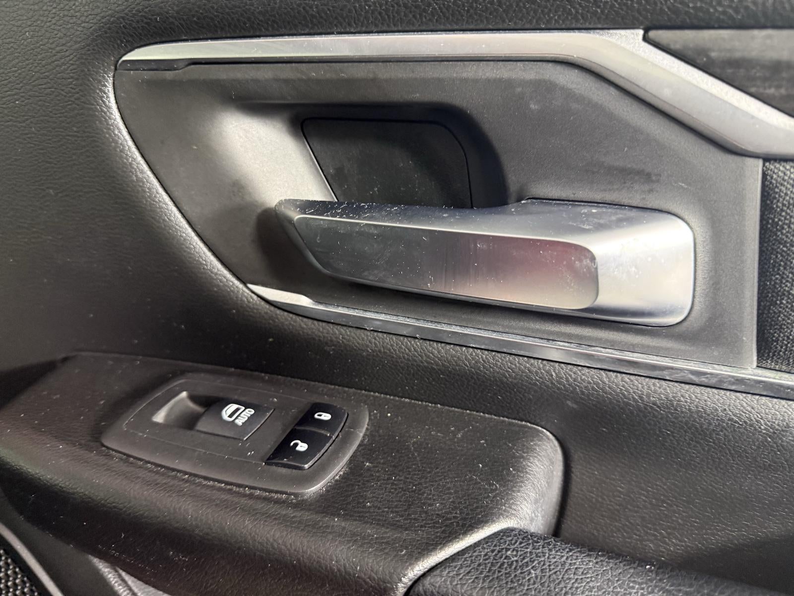 2019 RAM 1500 Big Horn/Lone Star Crew Cab 4x2 5'7" Box