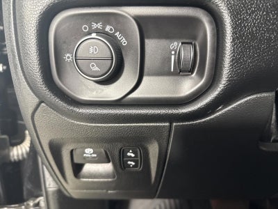 2022 RAM 1500 Lone Star Crew Cab 4x4 5'7" Box