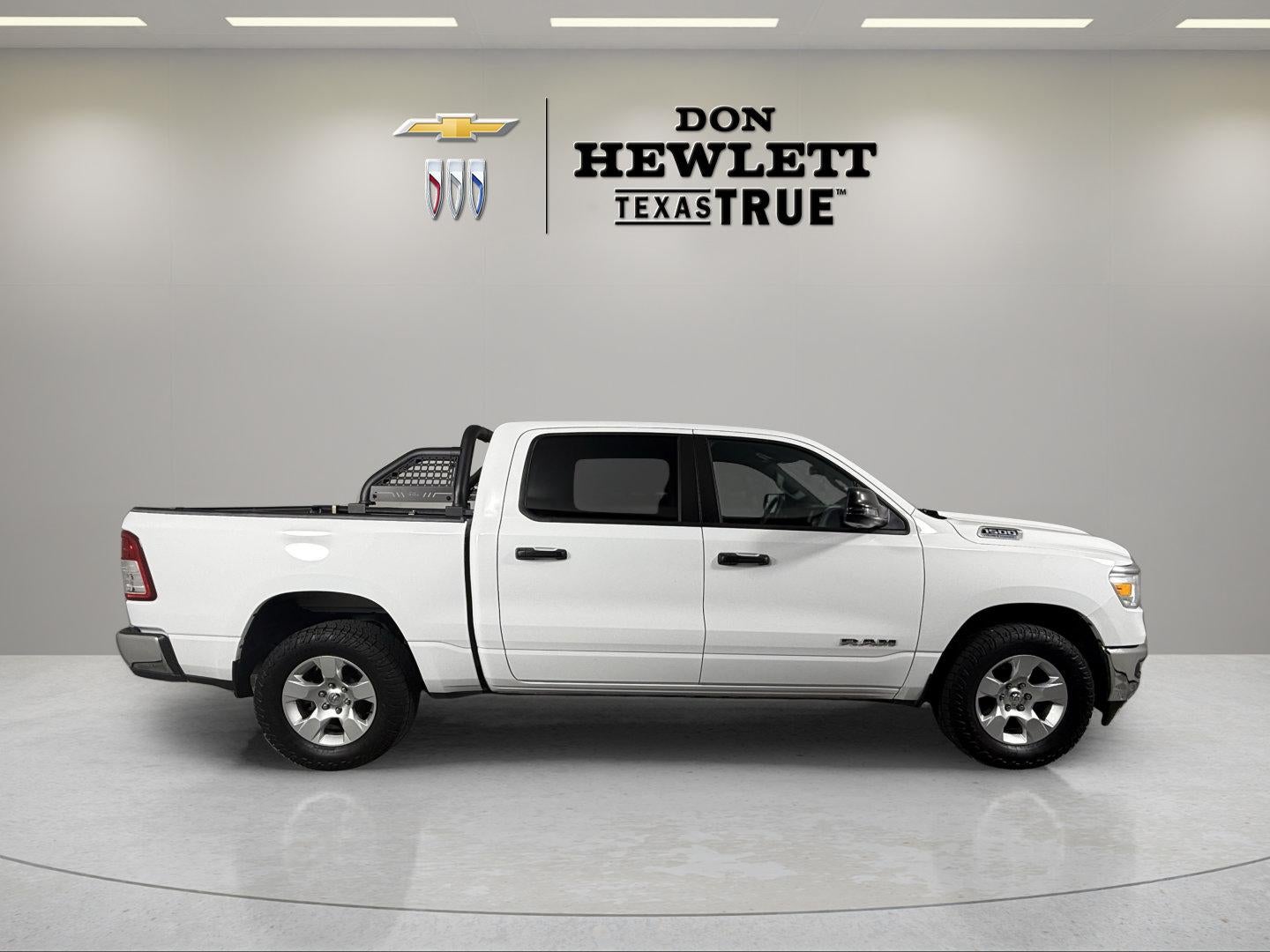 2024 RAM 1500 Lone Star Crew Cab 4x4 5'7" Box