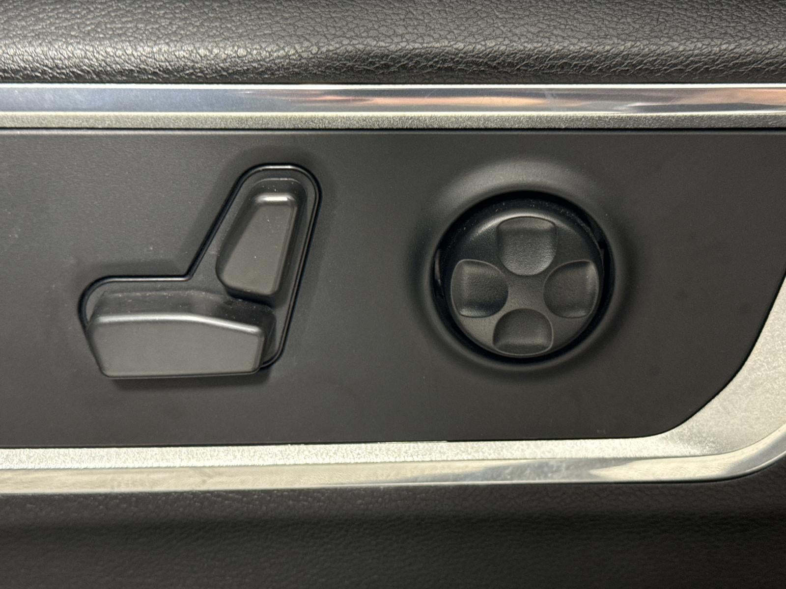 2021 RAM 1500 Laramie Crew Cab 4x4 5'7" Box
