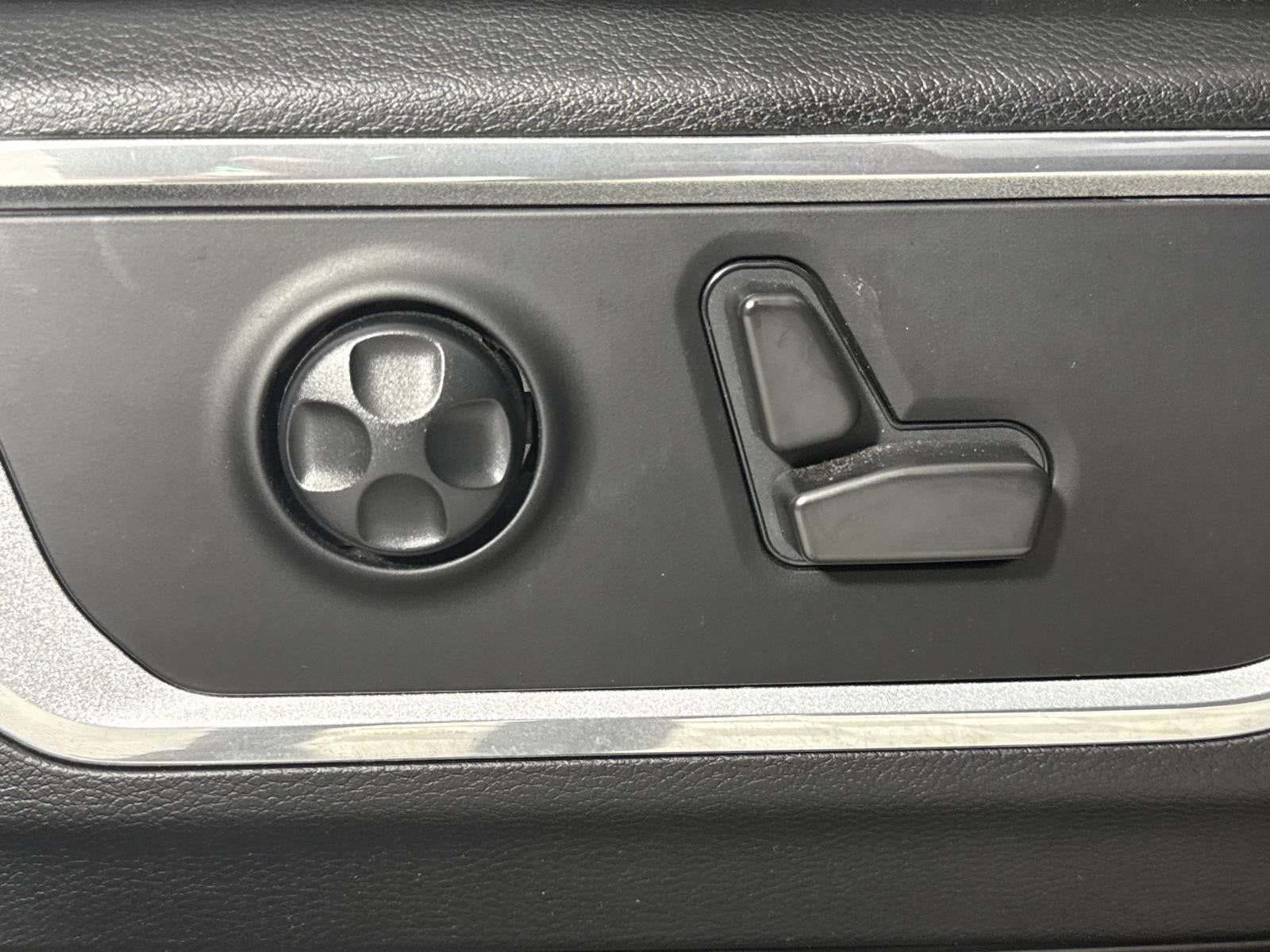 2021 RAM 1500 Laramie Crew Cab 4x4 5'7" Box