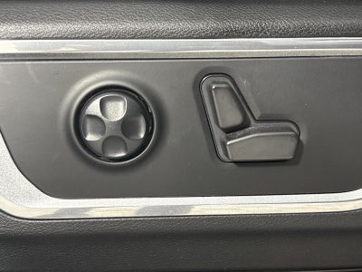 2021 RAM 1500 Laramie Crew Cab 4x4 5'7" Box
