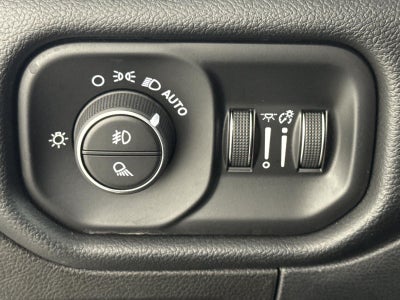 2021 RAM 1500 Laramie Crew Cab 4x4 5'7" Box