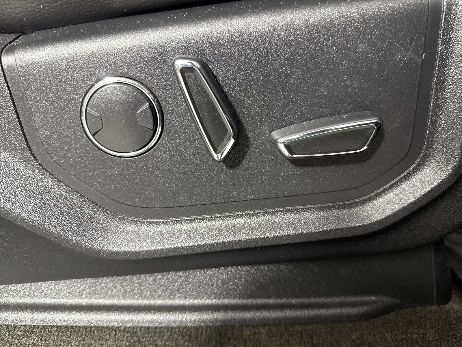 2017 Ford Super Duty F-350 DRW Lariat