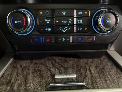 2017 Ford Super Duty F-350 DRW Lariat