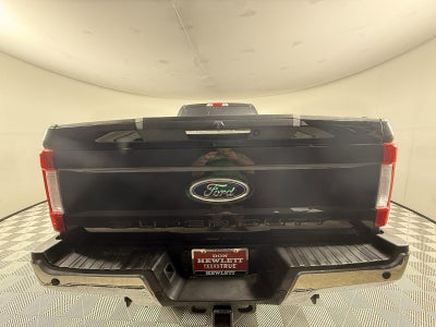 2017 Ford Super Duty F-350 DRW Lariat