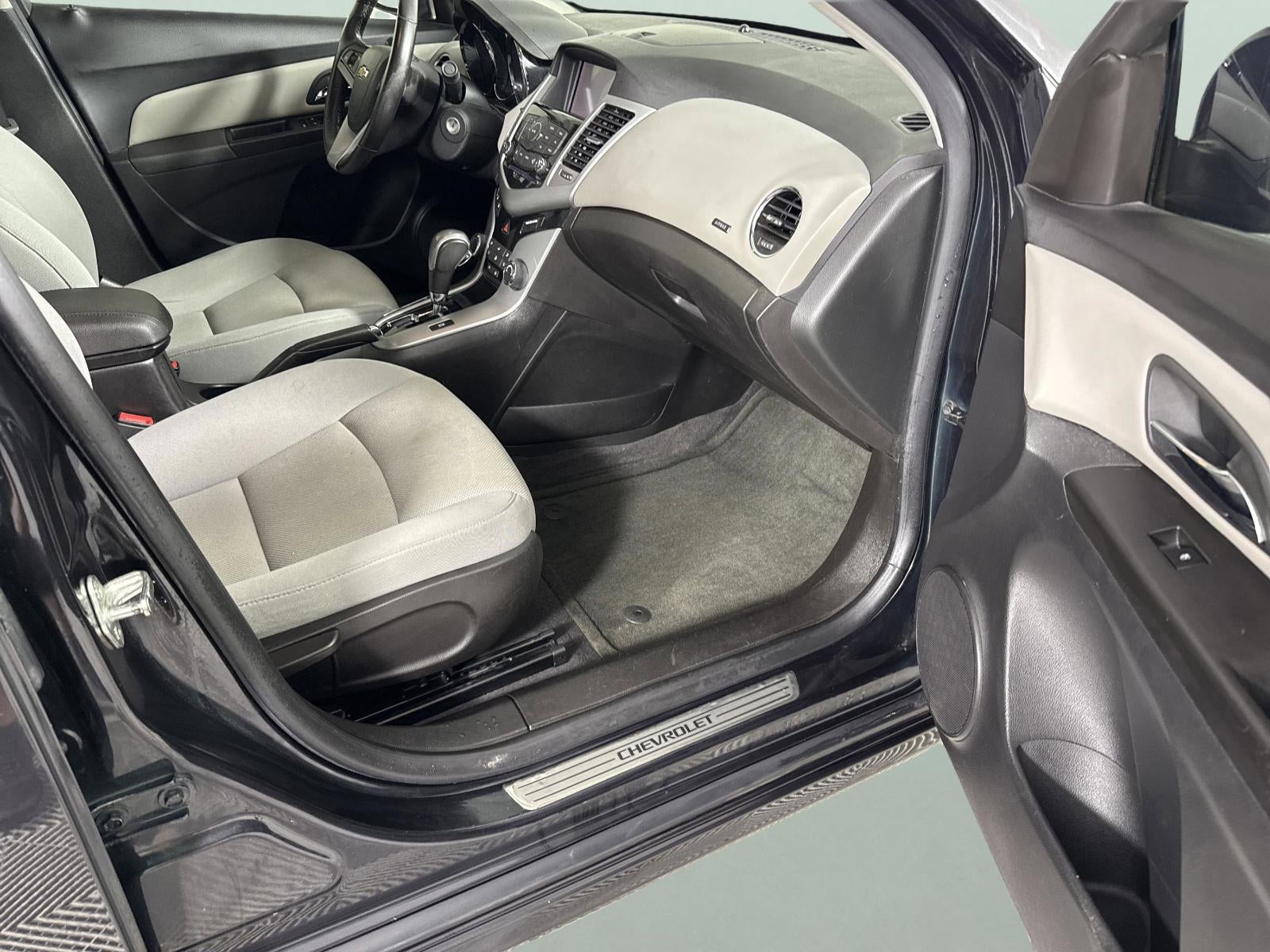 2013 Chevrolet Cruze 1LT