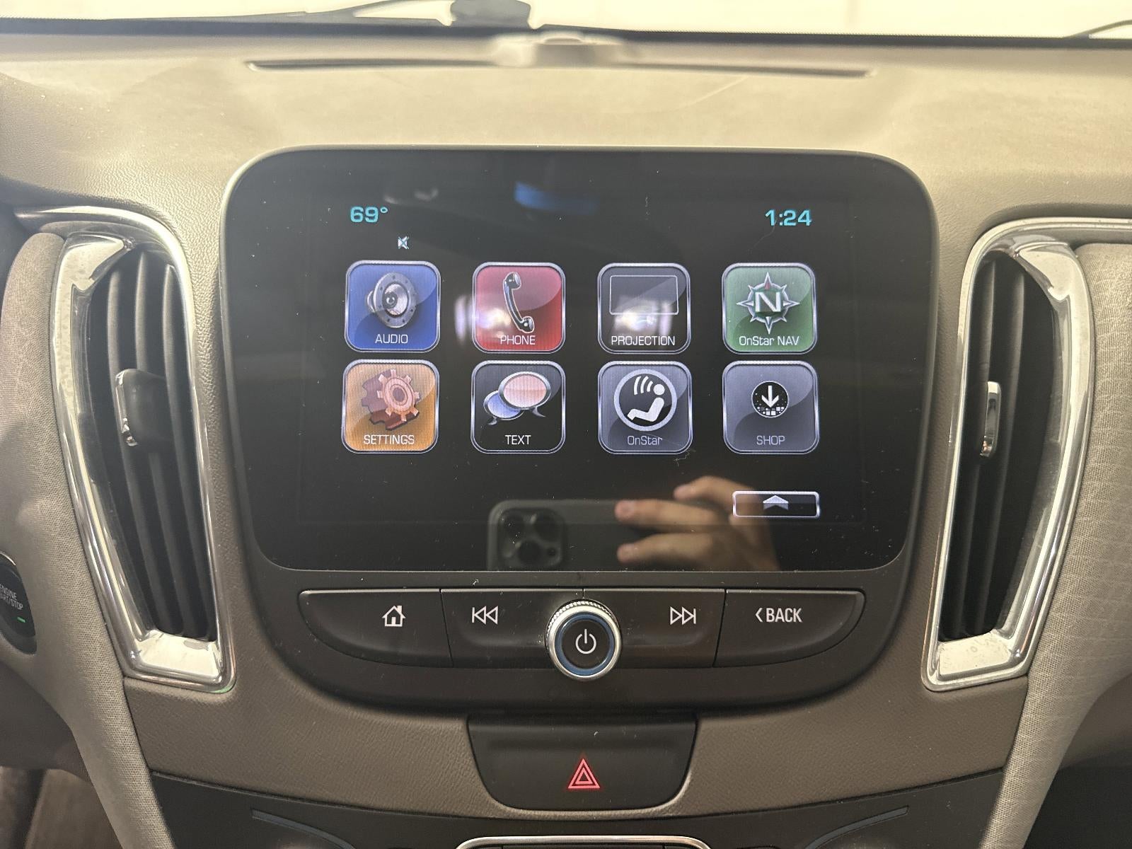 2017 Chevrolet Malibu LT