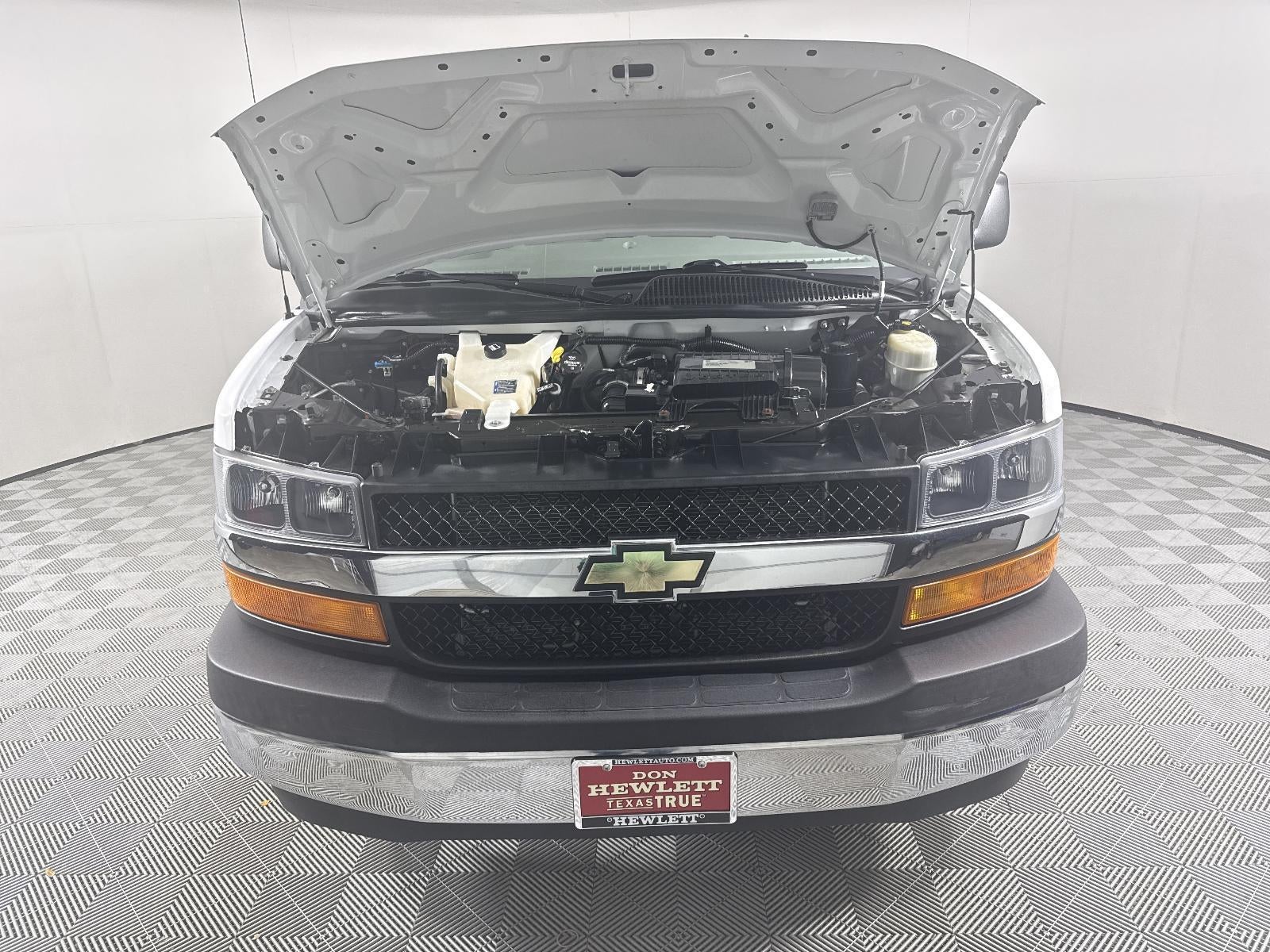 2017 Chevrolet Express Passenger 3500 LT