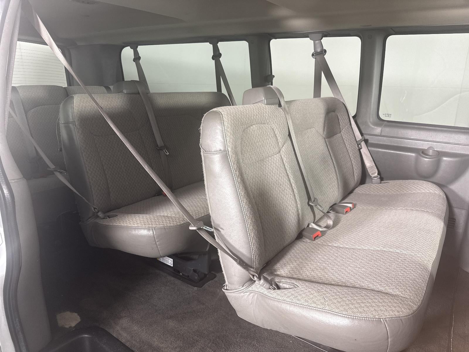 2017 Chevrolet Express Passenger 3500 LT
