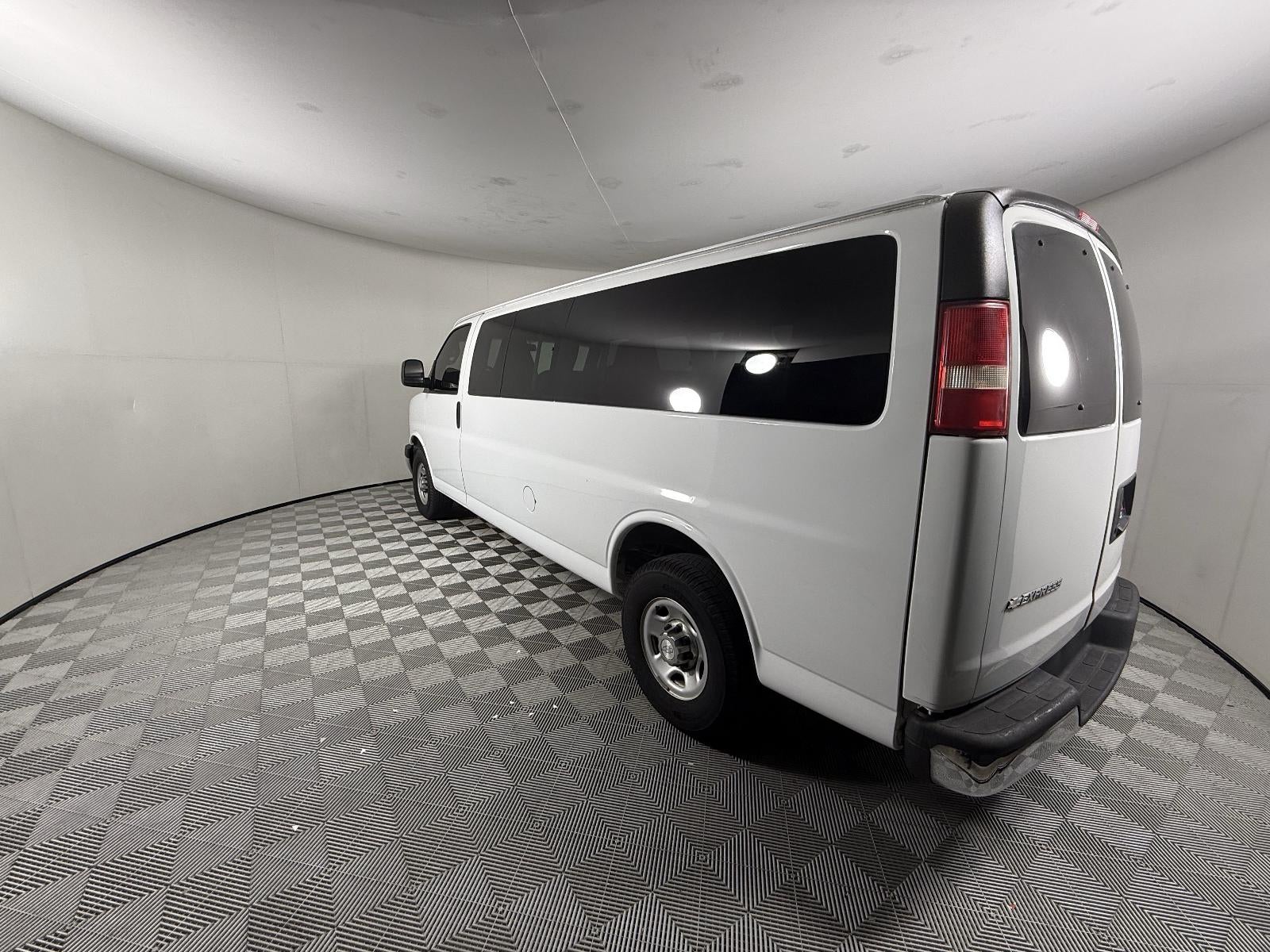 2017 Chevrolet Express Passenger 3500 LT