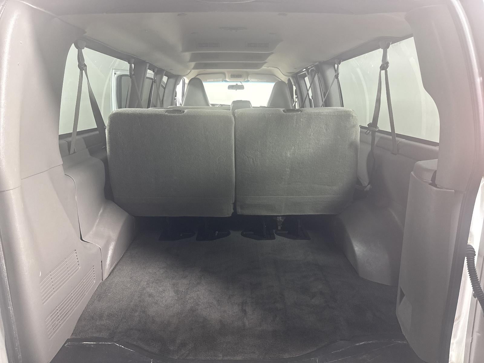 2017 Chevrolet Express Passenger 3500 LT