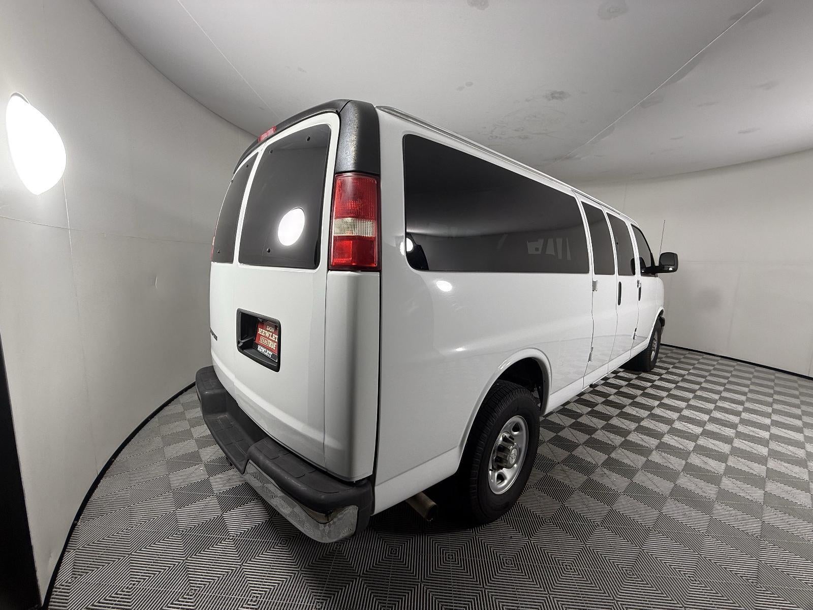 2017 Chevrolet Express Passenger 3500 LT