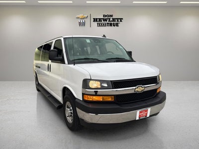 2023 Chevrolet Express Passenger 3500 1LT