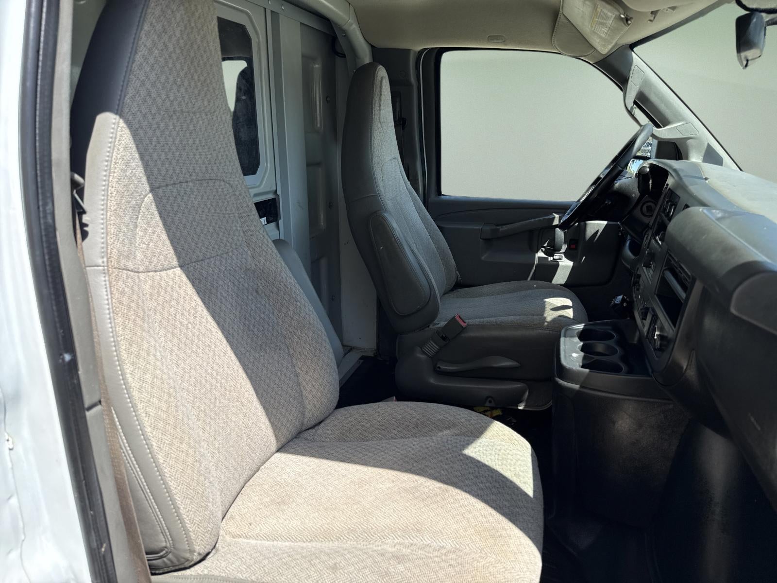 2021 Chevrolet Express Cutaway 3500 Work Van