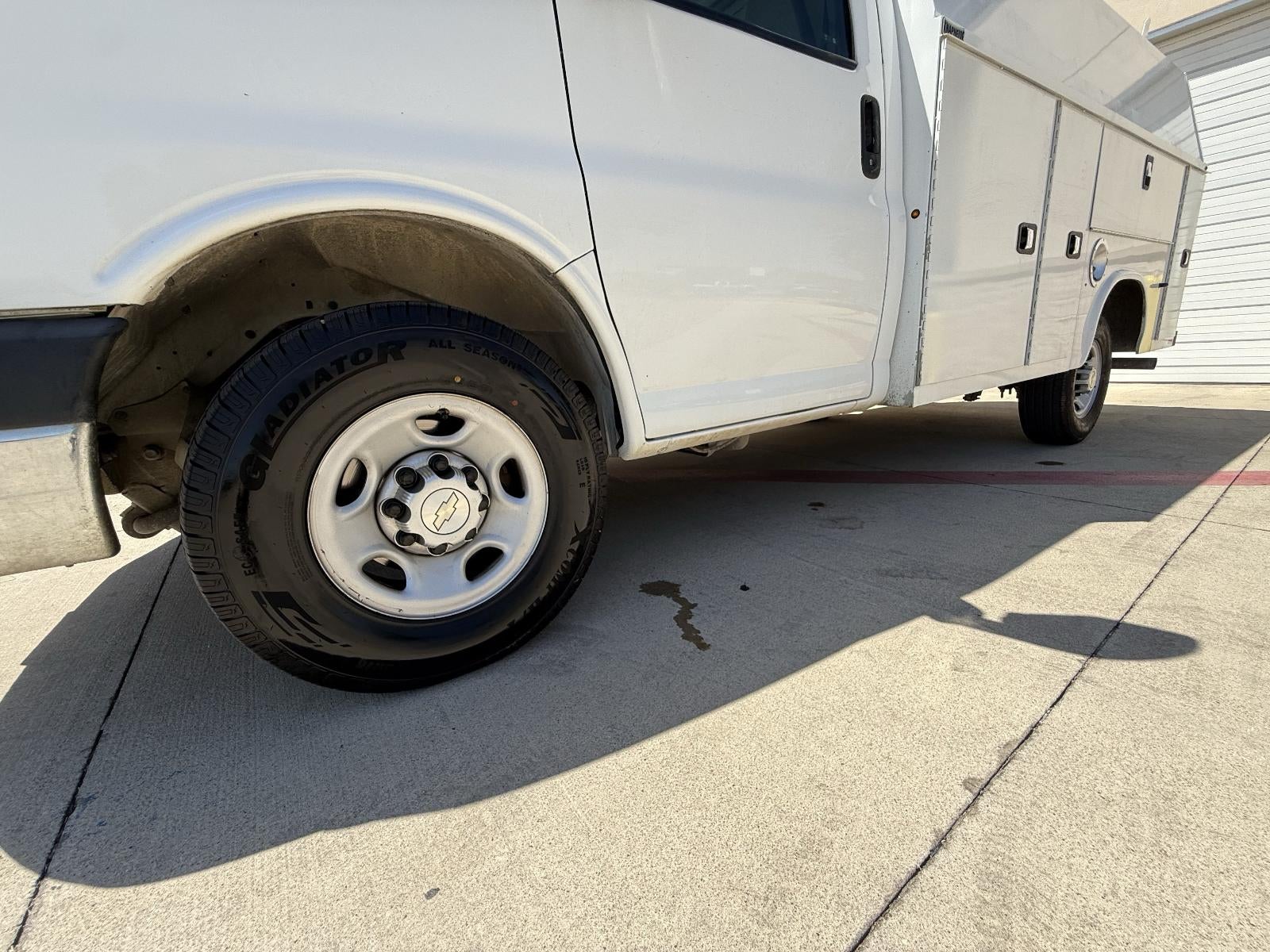 2021 Chevrolet Express Cutaway 3500 Work Van