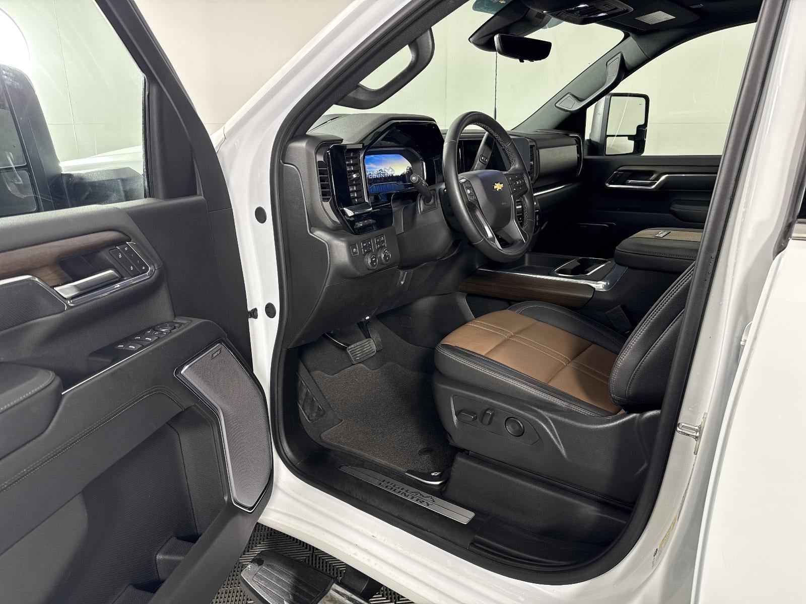 2024 Chevrolet Silverado 3500 HD High Country